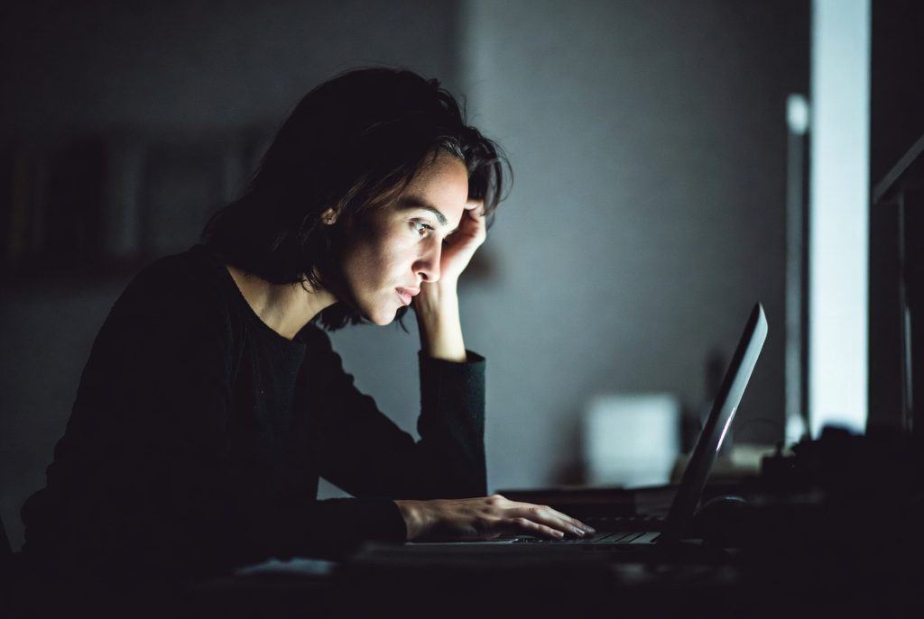 Why Most People Fail to Make Money Online (And How to Avoid It in 2026)